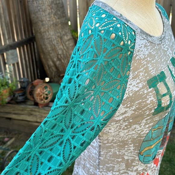 Southern Grace Happy Camper Lace Sleeved Shirt Teal Green/Gray Burnout Large - Picture 5 of 13